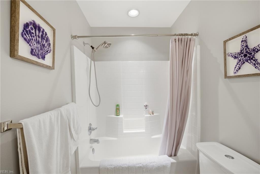 909 Becontree CT