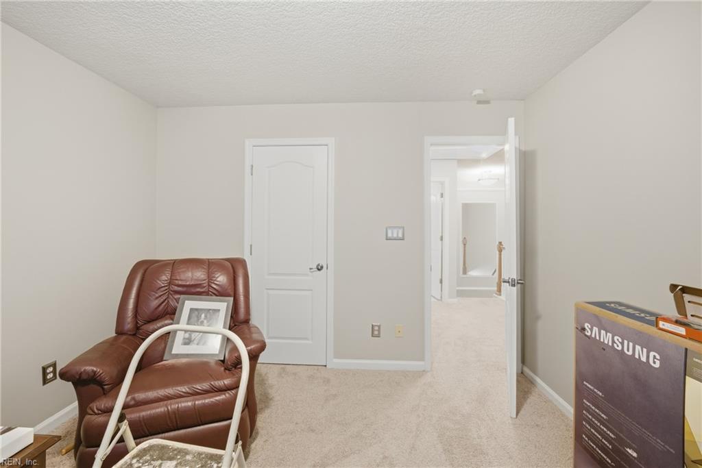 909 Becontree CT