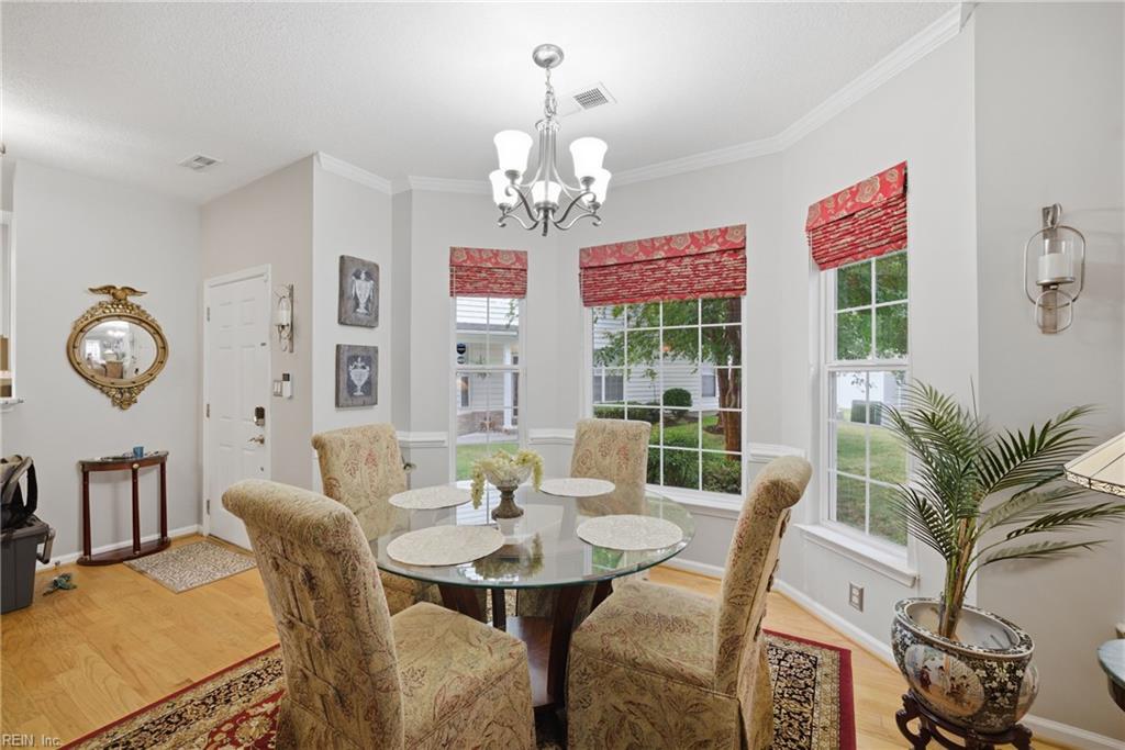 909 Becontree CT
