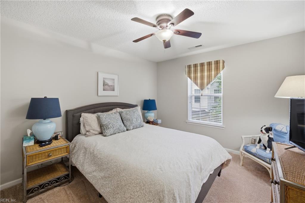 909 Becontree CT