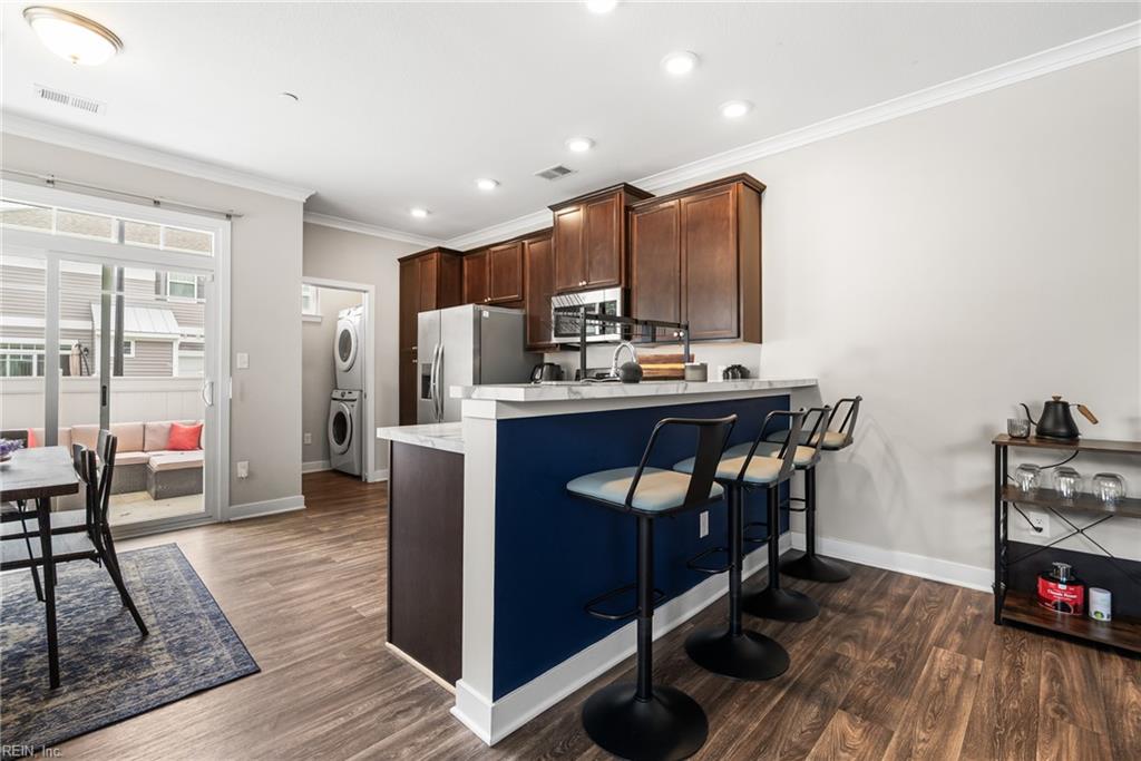 304 Fishers CT