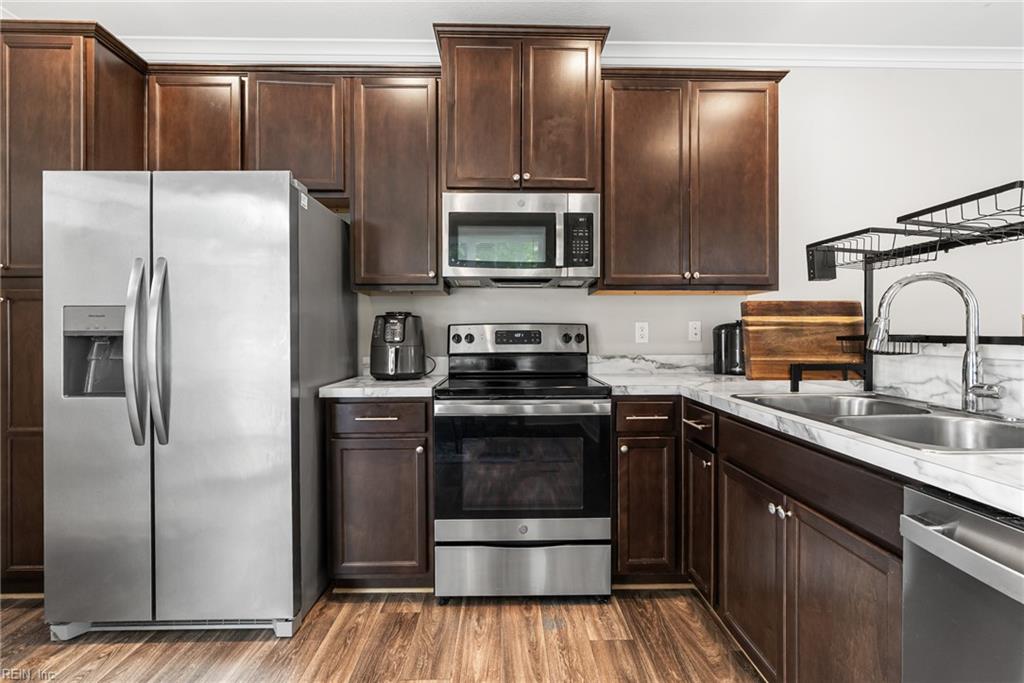 304 Fishers CT