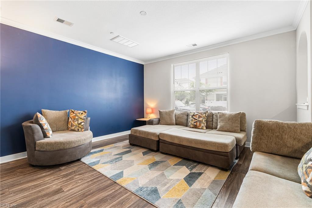304 Fishers CT