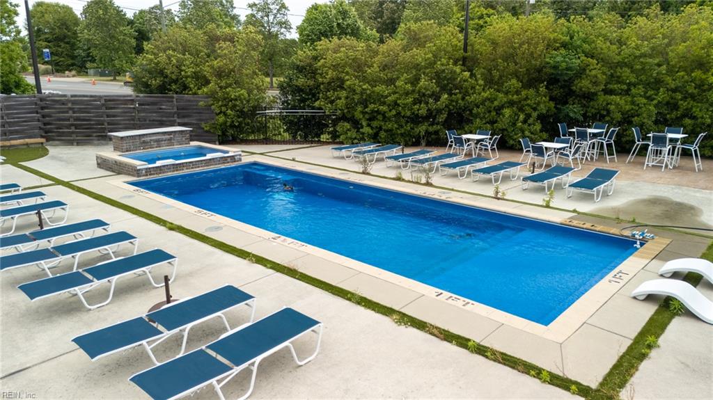 304 Fishers CT