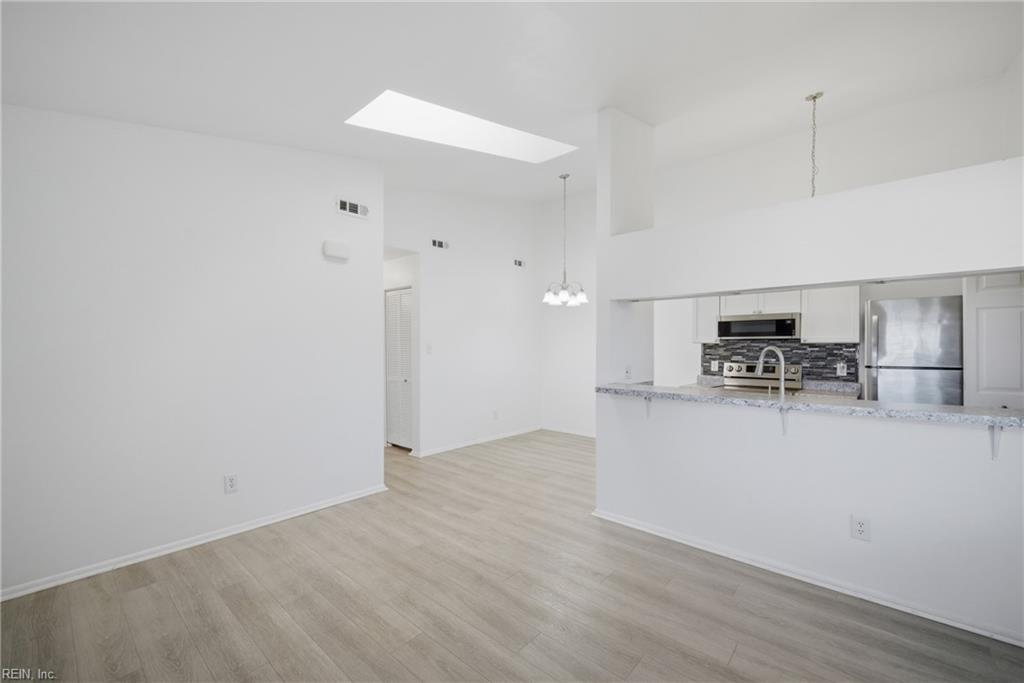 514 Summit CT