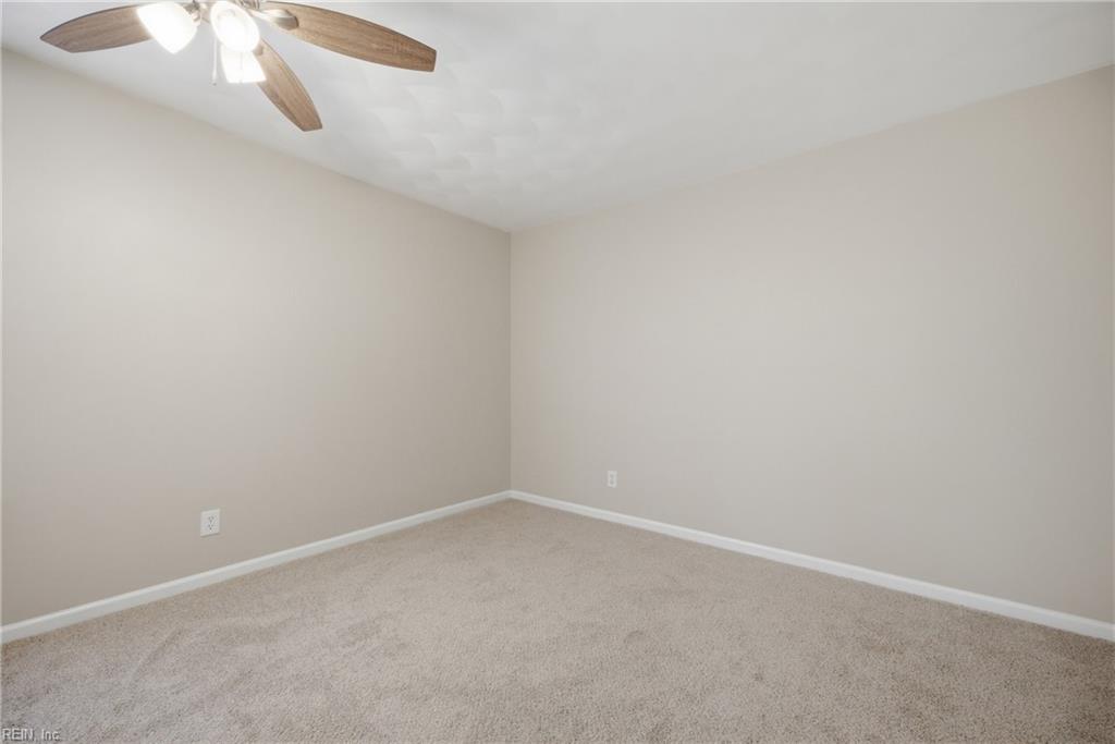 104 E Severn RD