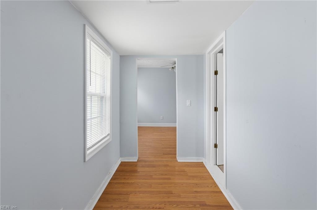 7 Central ST
