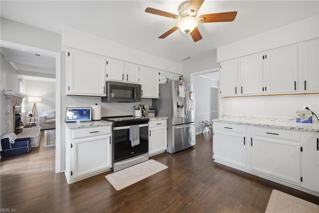2145 Kenwood DR
