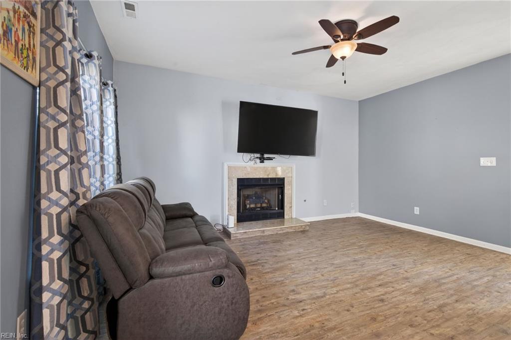 2217 Arrowstone CT