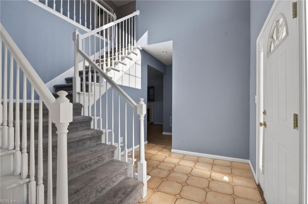 2217 Arrowstone CT