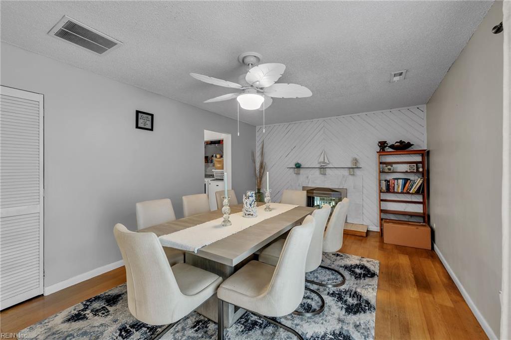 1781 Barkading LN Suit