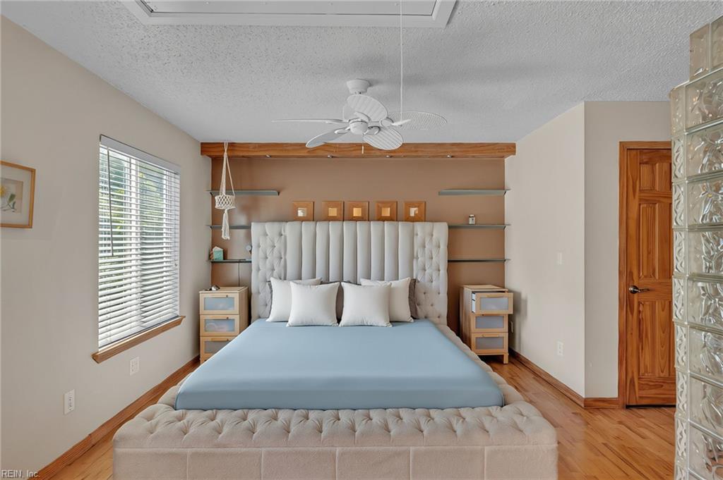 1781 Barkading LN Suit