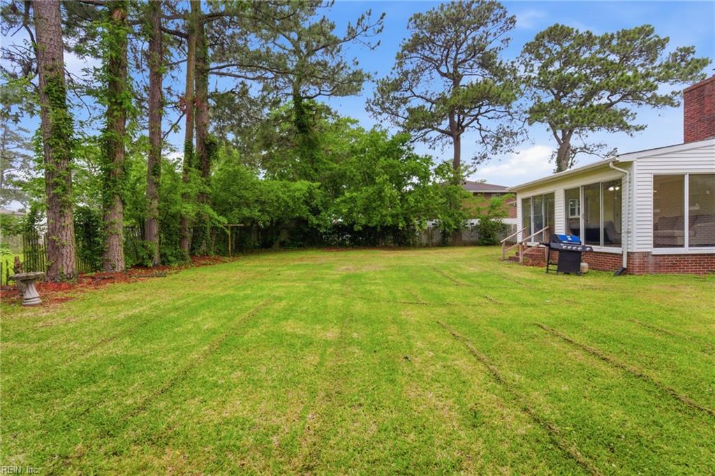 413 Shoreline DR