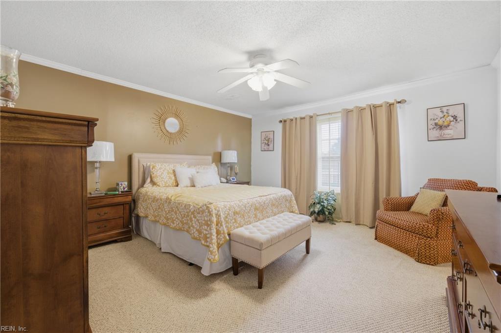 308 Meadow CIR