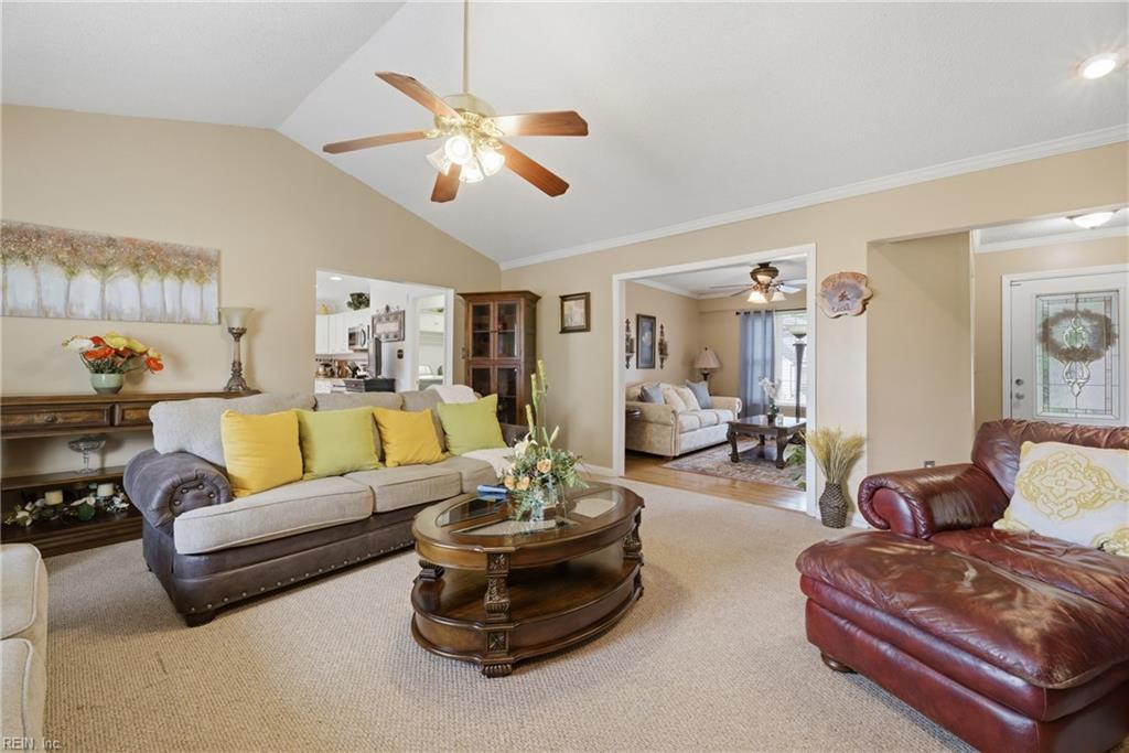 308 Meadow CIR