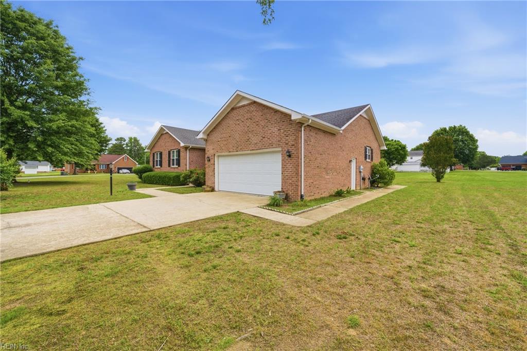 308 Meadow CIR