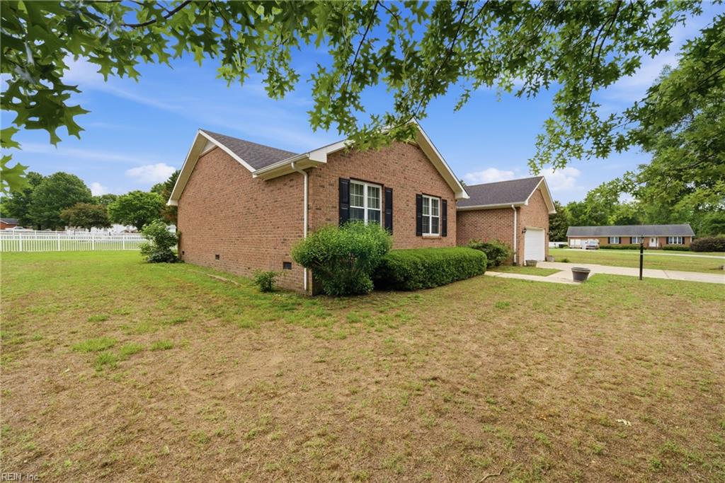308 Meadow CIR
