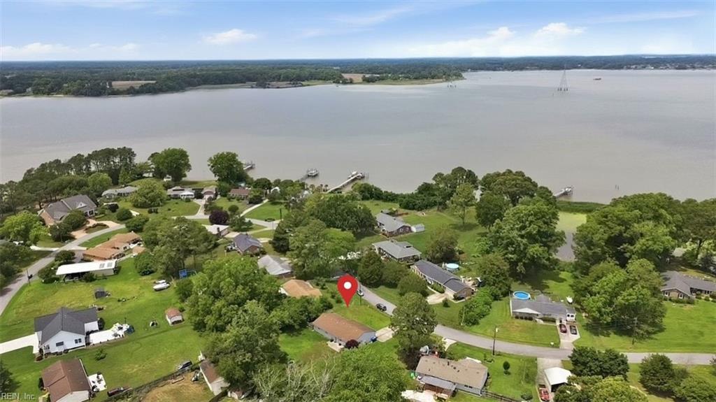 2625 N Nansemond DR