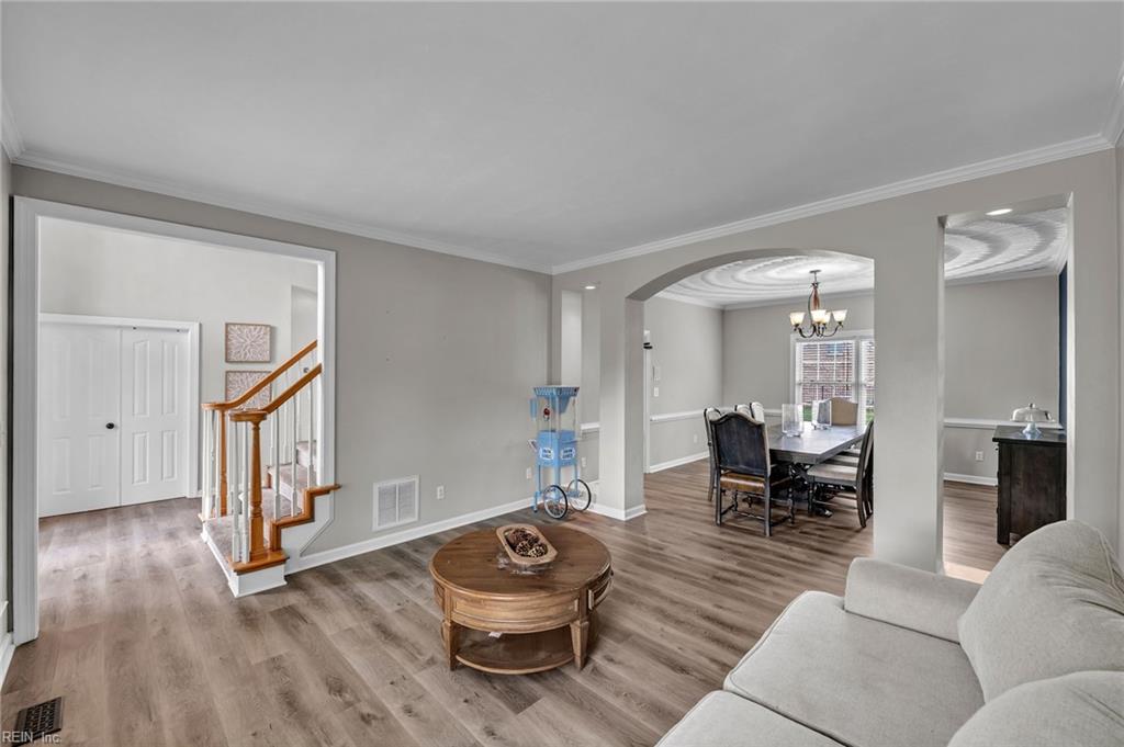 404 Vespasian CIR