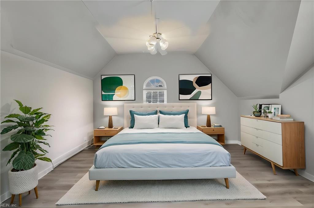 404 Vespasian CIR
