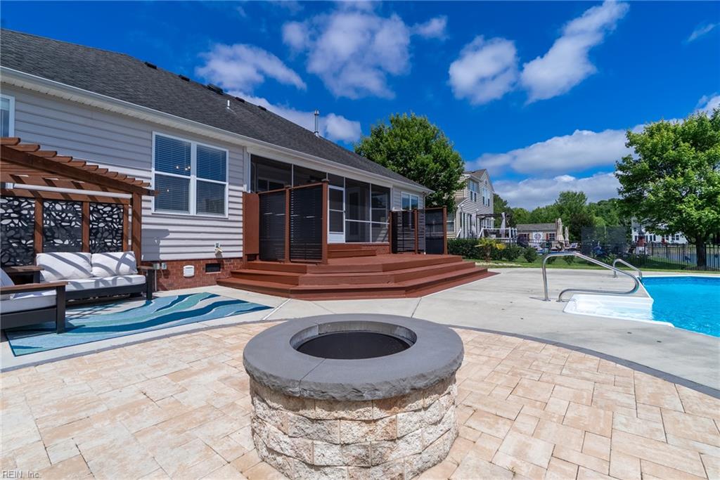 1403 Rotunda AVE