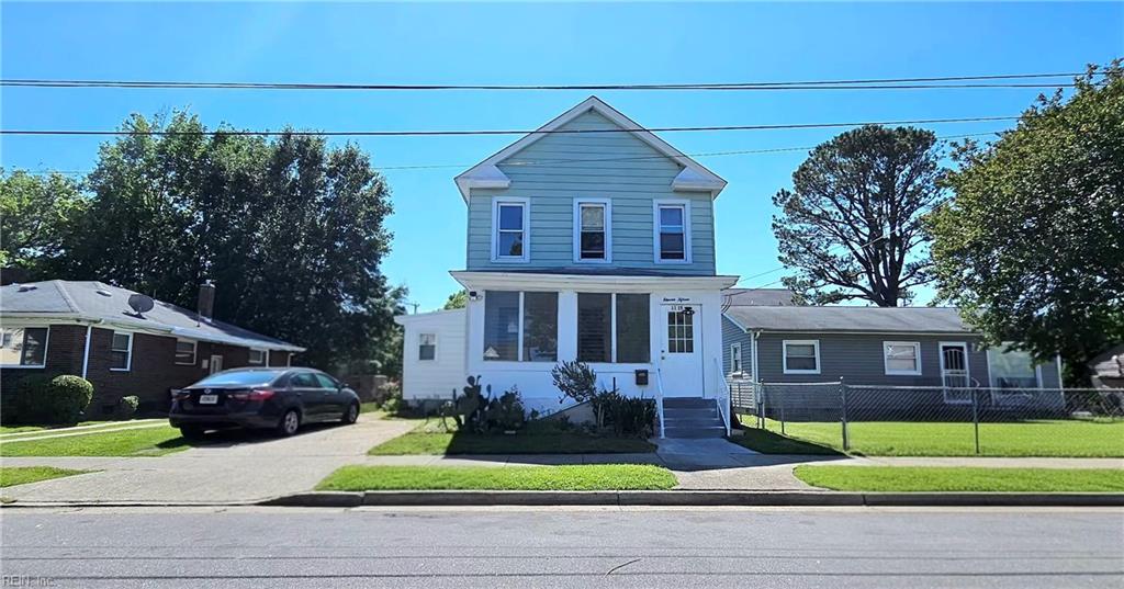 1115 Oaklawn AVE