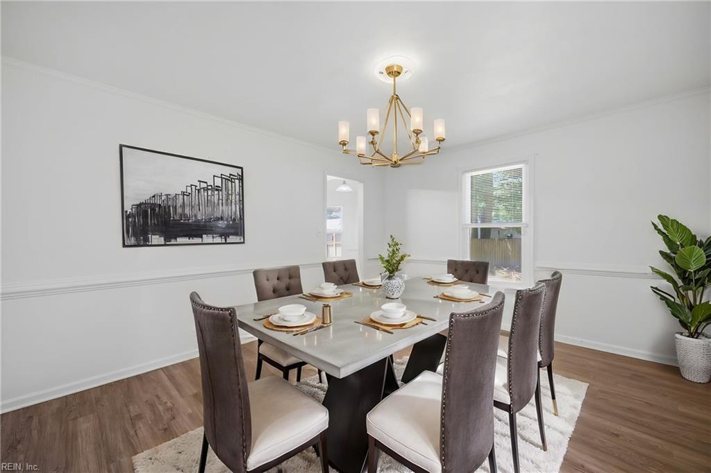 1113 Crystalwood CIR