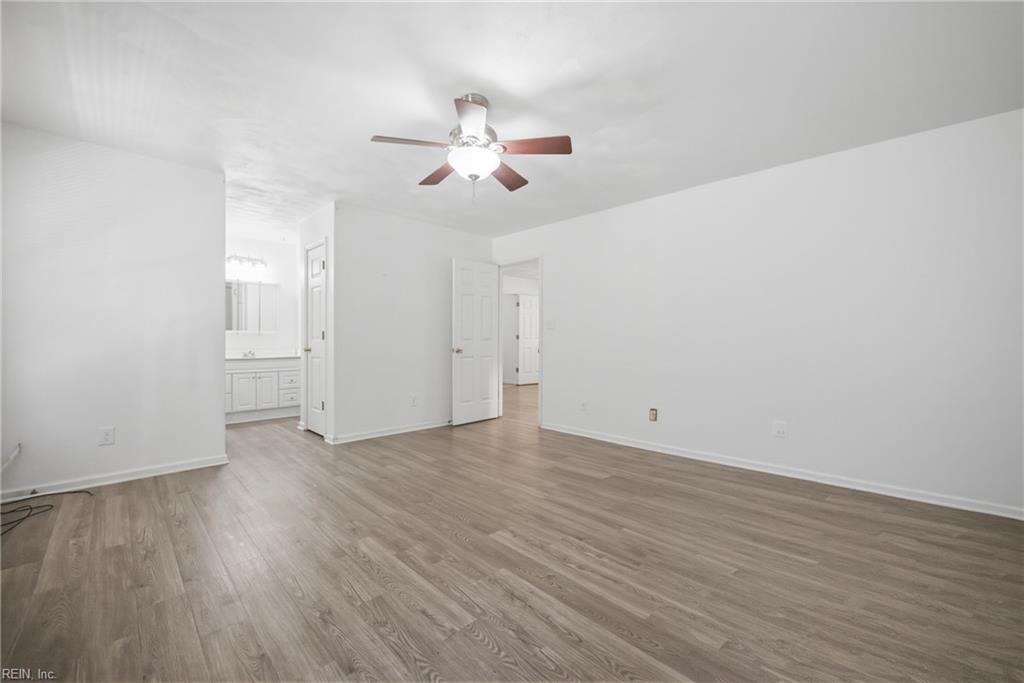 1113 Crystalwood CIR