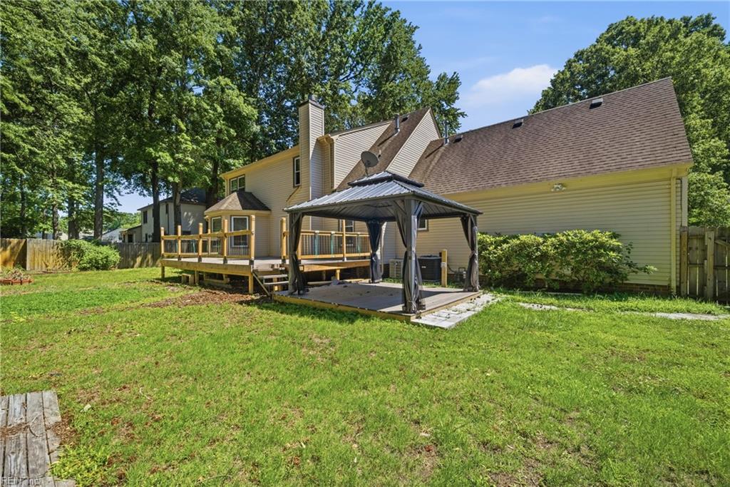 1113 Crystalwood CIR