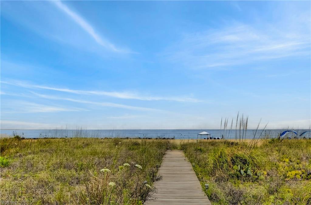 782 W Ocean View AVE