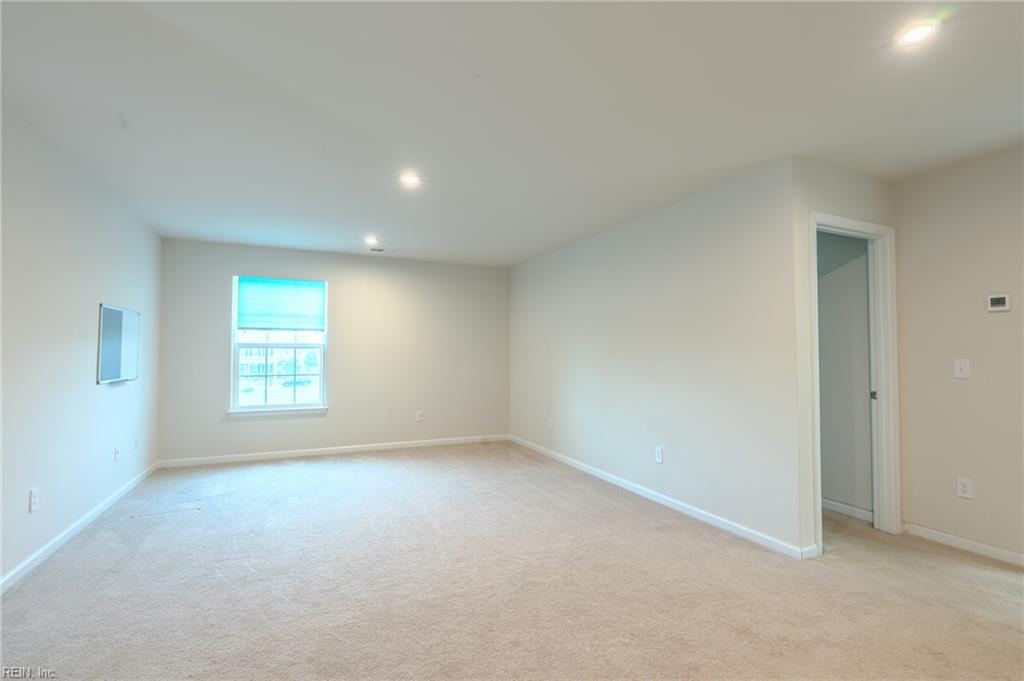 217 Farmington PL