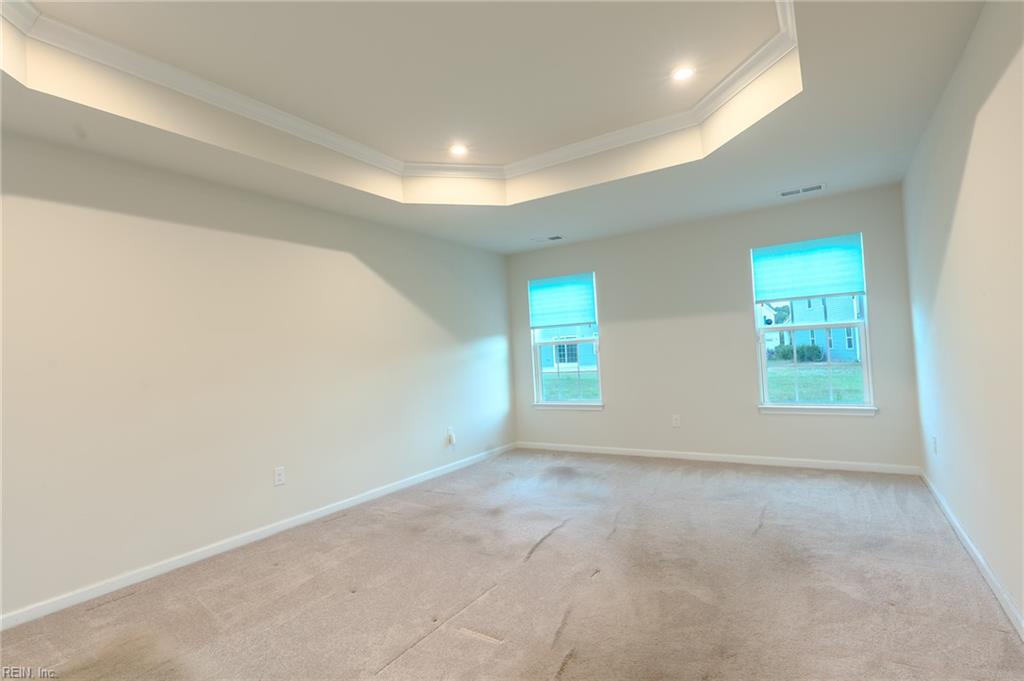 217 Farmington PL