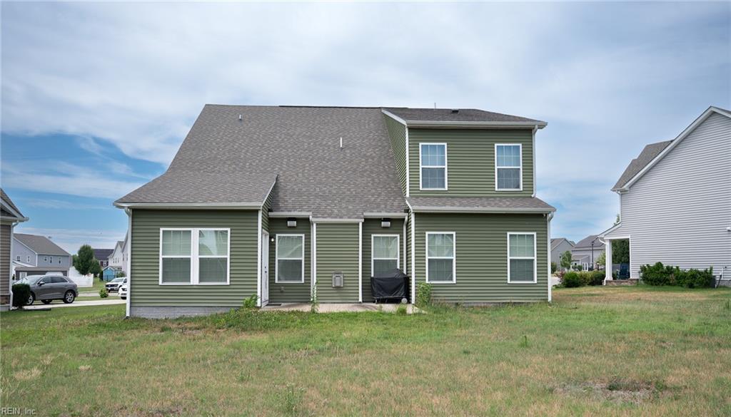 217 Farmington PL