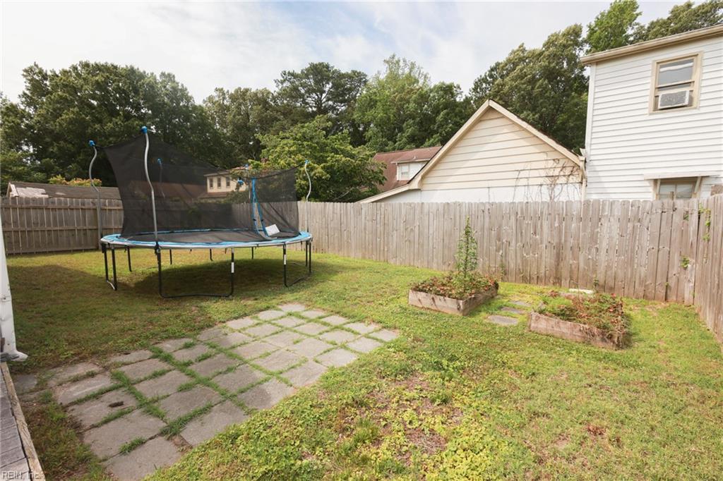 1923 Miller AVE