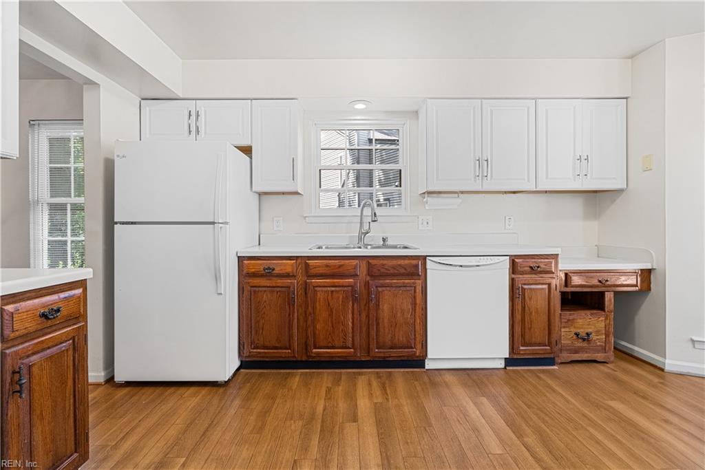 150 Hidden Lake PL