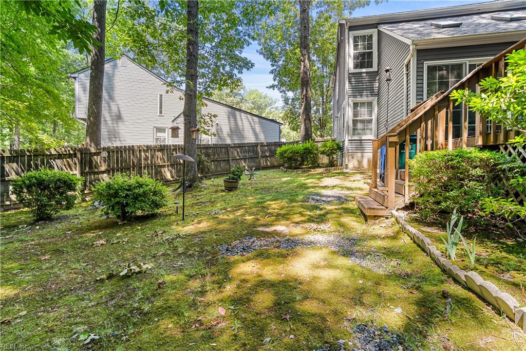 150 Hidden Lake PL