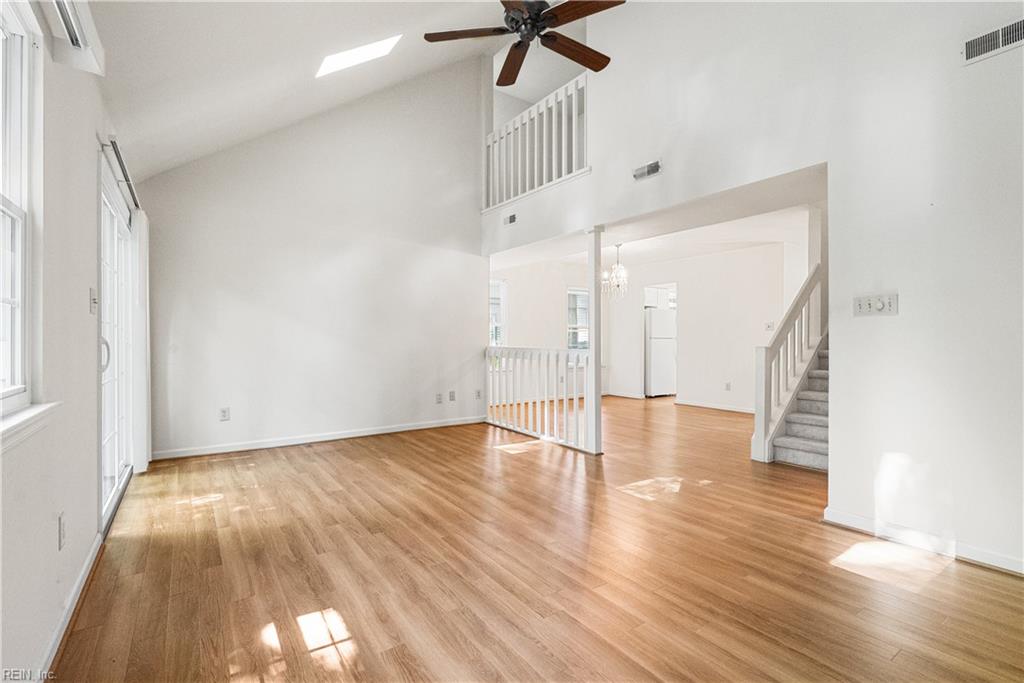 150 Hidden Lake PL