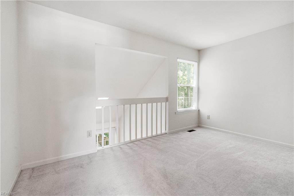 150 Hidden Lake PL
