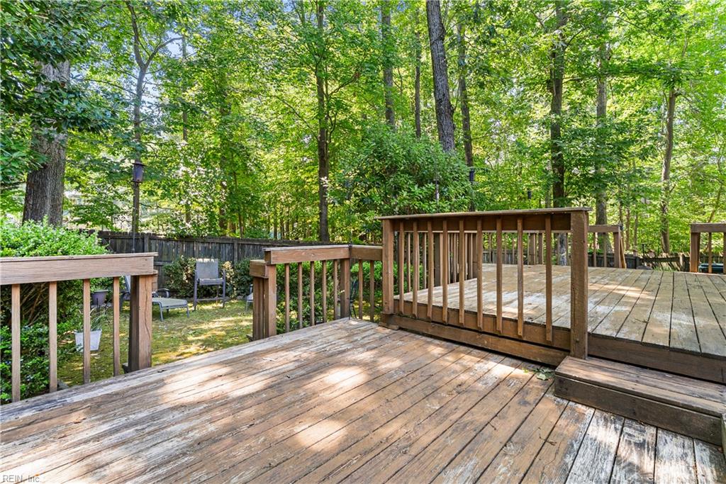 150 Hidden Lake PL