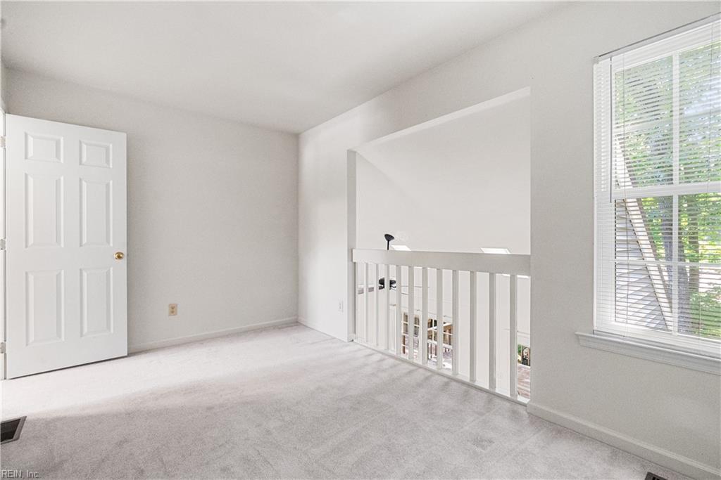 150 Hidden Lake PL