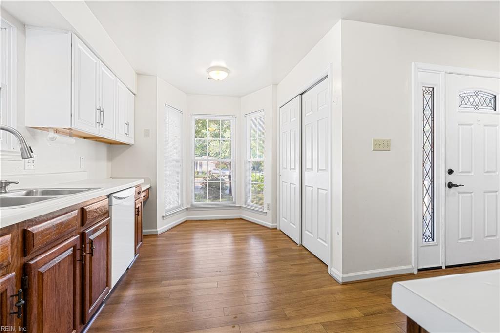 150 Hidden Lake PL