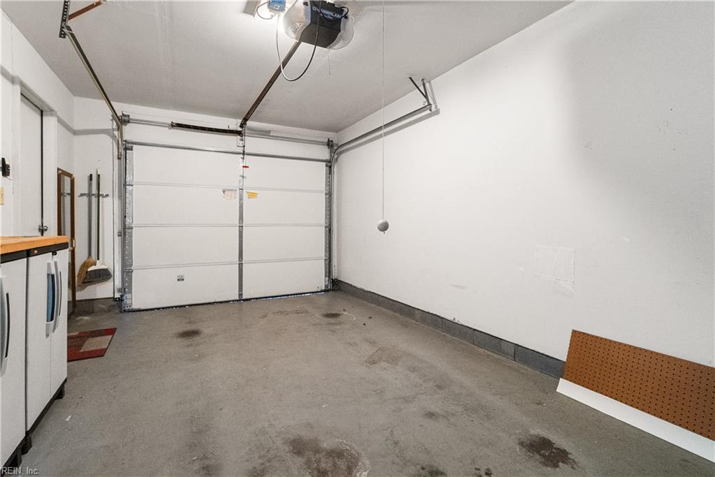 150 Hidden Lake PL