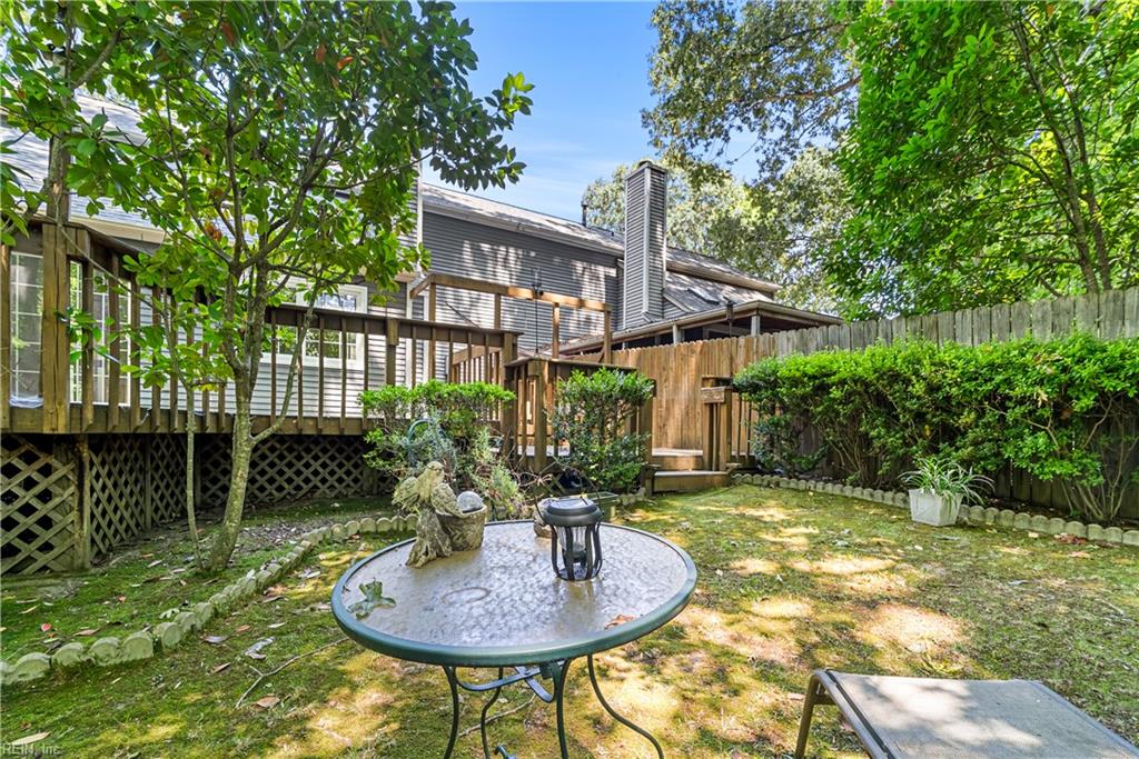 150 Hidden Lake PL