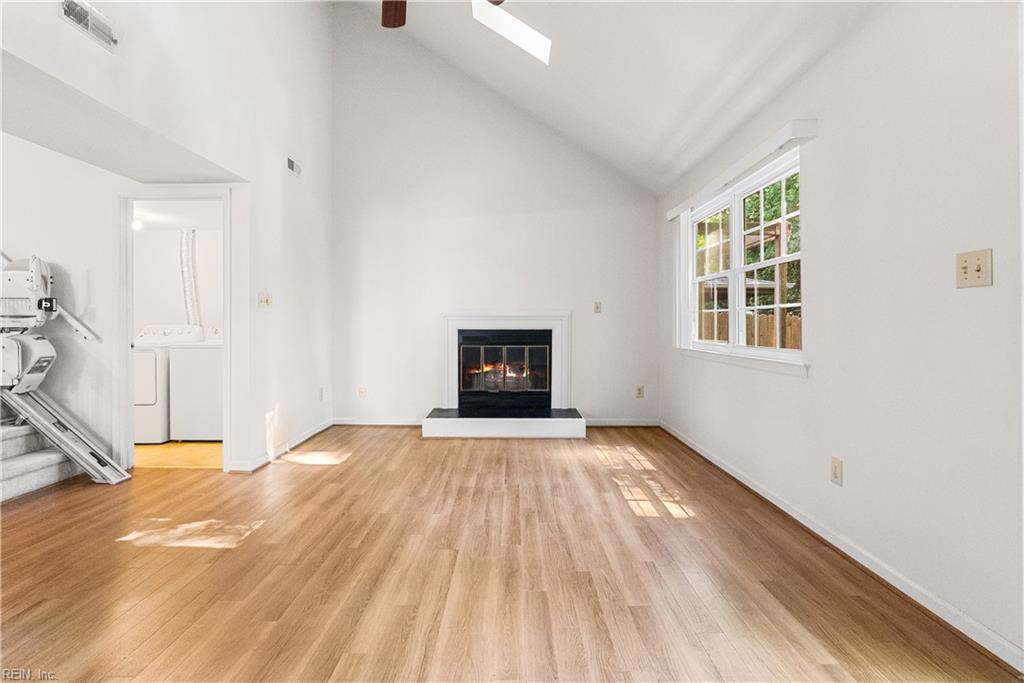 150 Hidden Lake PL