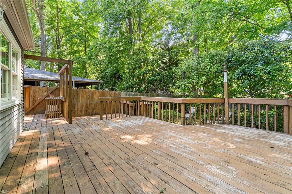 150 Hidden Lake PL