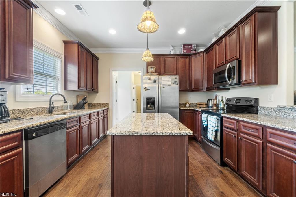 273 Collins RD