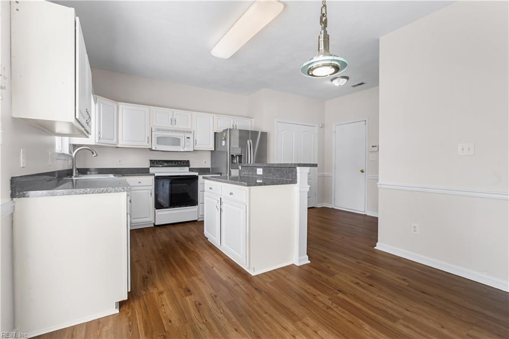 1576 Stewards WAY