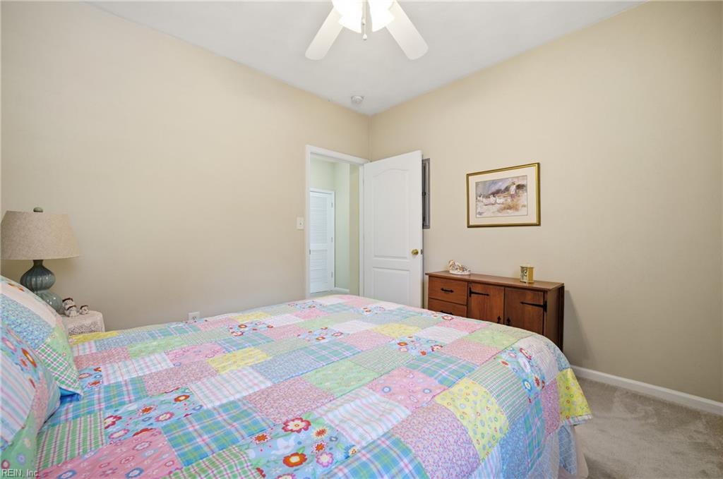 2811 Crescent Moon CT