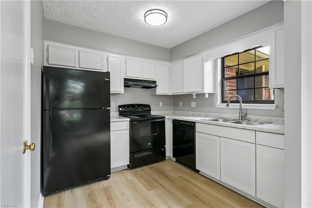 359 Deputy LN F