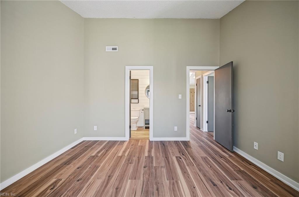 3506 Markham CT